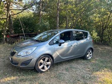 Opel Meriva B 1.4 benzina