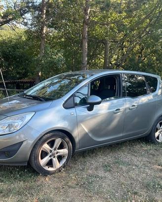 Opel Meriva B 1.4 benzina
