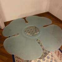Tavolino Cattelan Italia design floreale in vetro