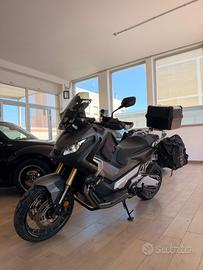 Honda X-ADV 750-2017 KEYLESS/LED/BORSE !LEGGI BENE