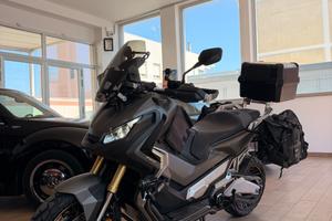 Honda X-ADV 750-2017 KEYLESS/LED/BORSE !LEGGI BENE