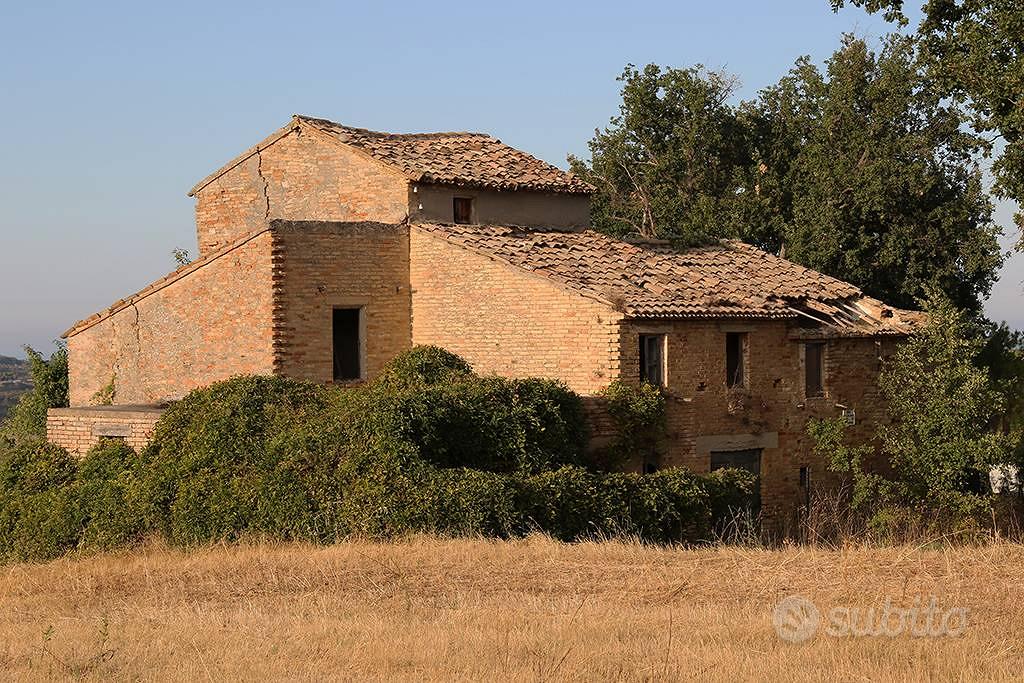 Land, 350 m²