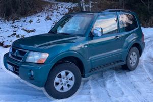 Mitsubishi Pajero 3200