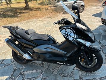T MAX 530 2008