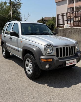 Jeep Cherokee 2.5 CRD 4x4