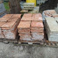 Piastre in pietra per pavimentazione