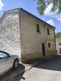 Casa a Cantiano