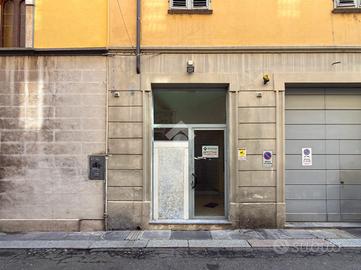 NEGOZIO A PIACENZA