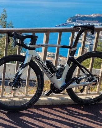 Bici da corsa Pinarello Dogma F - TG 53 - 2024