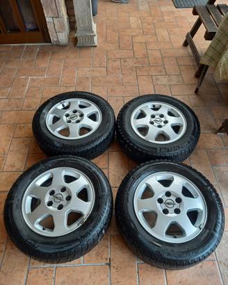 Cerchi in lega 15" Opel 5 fori + gomme invernali 