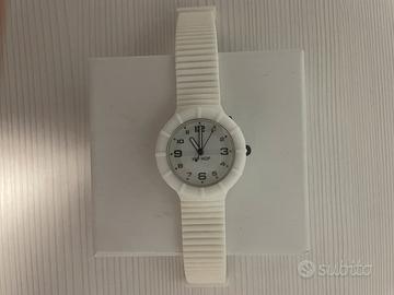 Orologio Bianco HipHop e due orologi in omaggio