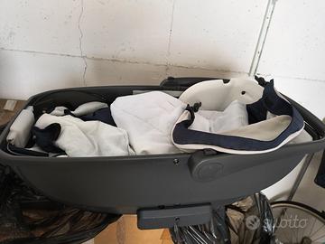 Articoli per l'infanzia 300 euro