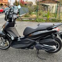 Piaggio Beverly 350 Police ABS