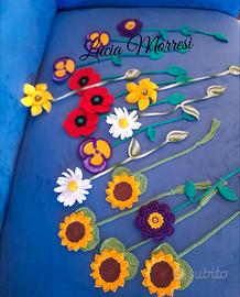 segnalibri fiori lavorati all'uncinetto 