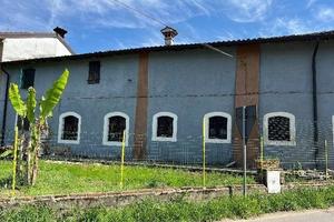Immobile in asta di 643 m² con più di 5 locali e b
