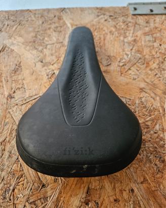 sella mtb fizik alpaca