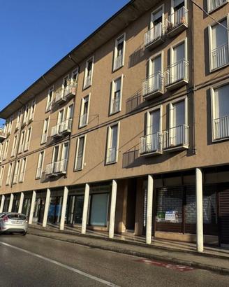 Negozio in viale Margherita