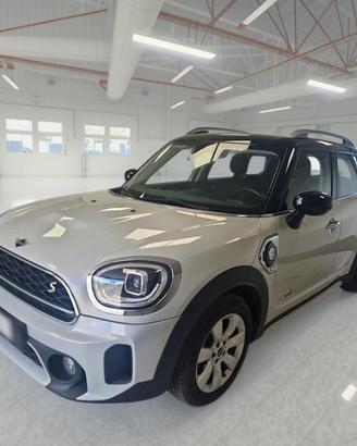 MINI COOPER SE COUNTRYMAN ALL4 BUSINESS AUTOM. 5 P