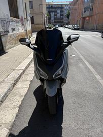 Scooter Honda Forza 350