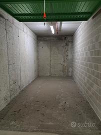 Box / garage singolo - Via Envie Torino