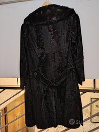 Vera pelliccia in breitschwanz