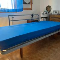 Letto Ortopedico Elettrico con Materasso e Sponde
