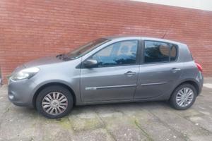 Renault clio anno 2010 1.2 benzina