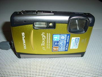 Olympus Stylus Tough 6000 Gold