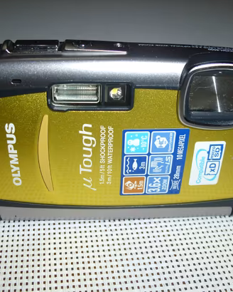 Olympus Stylus Tough 6000 Gold