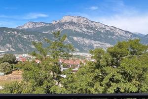 Casa singola con due appartamenti indipendenti
