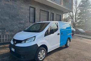 Nissan nv 200anno 2016 euro 6b doppia porta latera