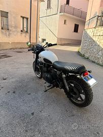 Triumph Bonneville SE