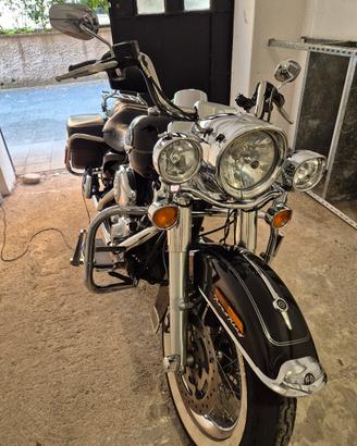 Harley Davidson RoadKing 1584