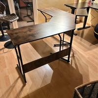 Scrivania ad angolo stile industriale