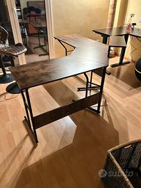 Scrivania ad angolo stile industriale