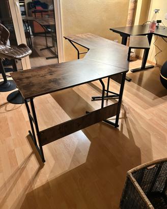 Scrivania ad angolo stile industriale