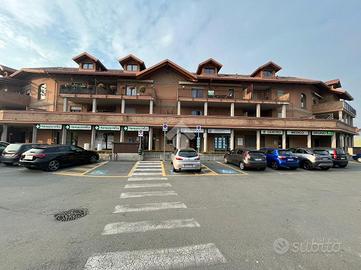 4 LOCALI A BRUINO
