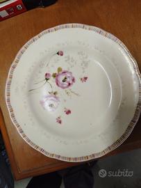 servizio piatti e tazzine