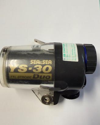 FLASH  SEA & SEA   YS-30