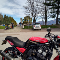 Yamaha fzs 600