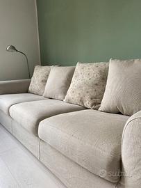 DIVANO 3 POSTI con POUF