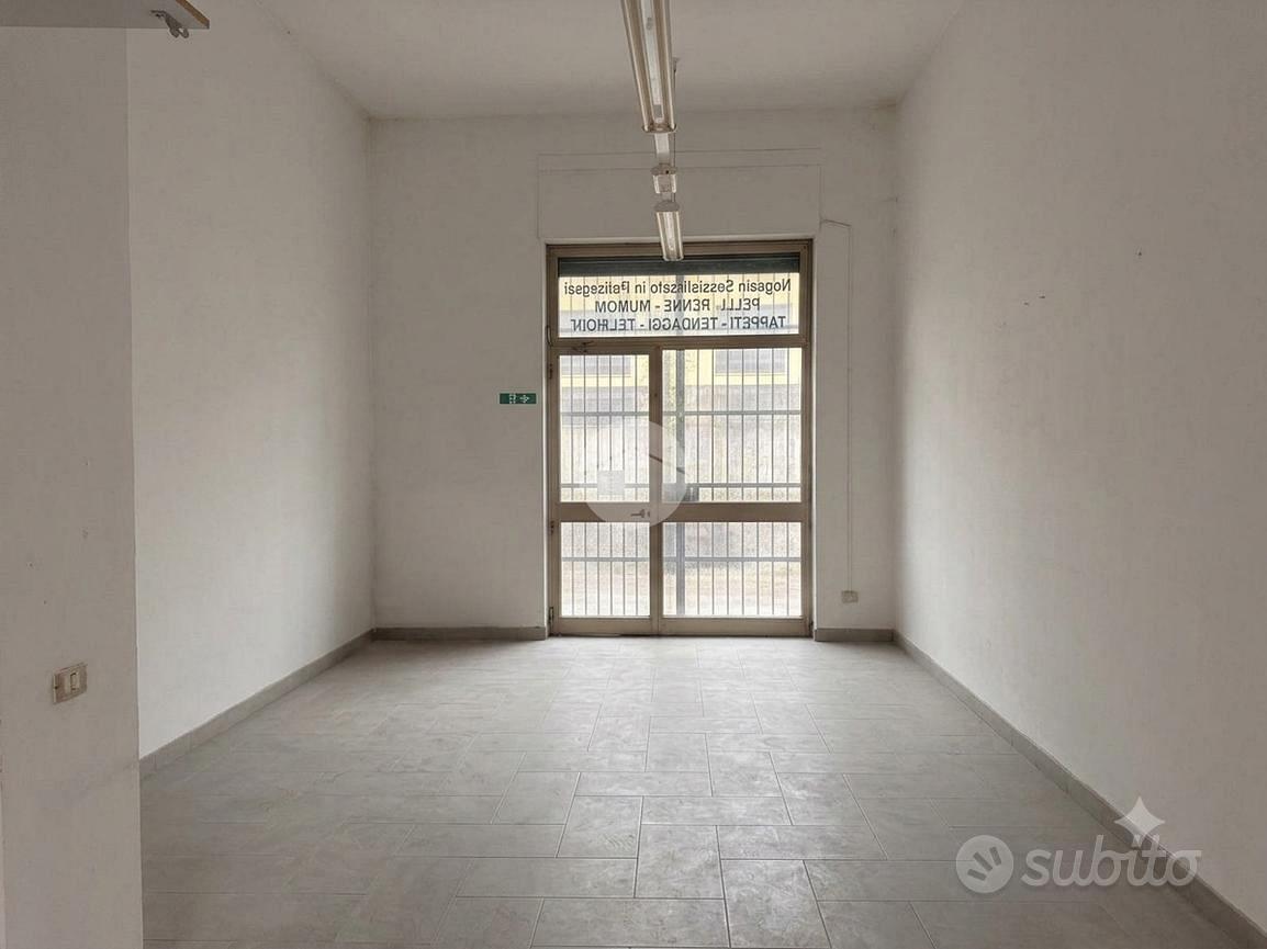 NEGOZIO A MILANO - Vista 3