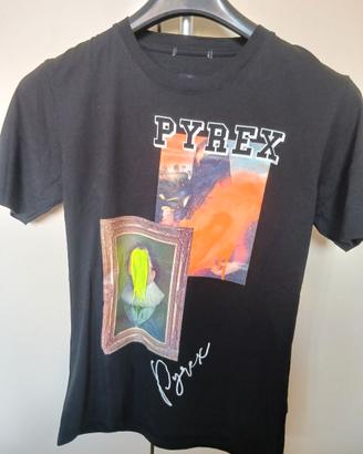 T.Shirt nera con stampa marca Pyrex tg.M