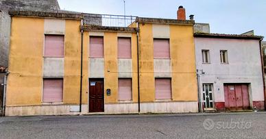 Abitazione piu' garage