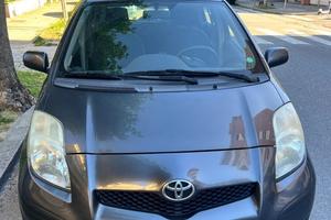 Toyota Yaris II serie Now 1.0 benzina