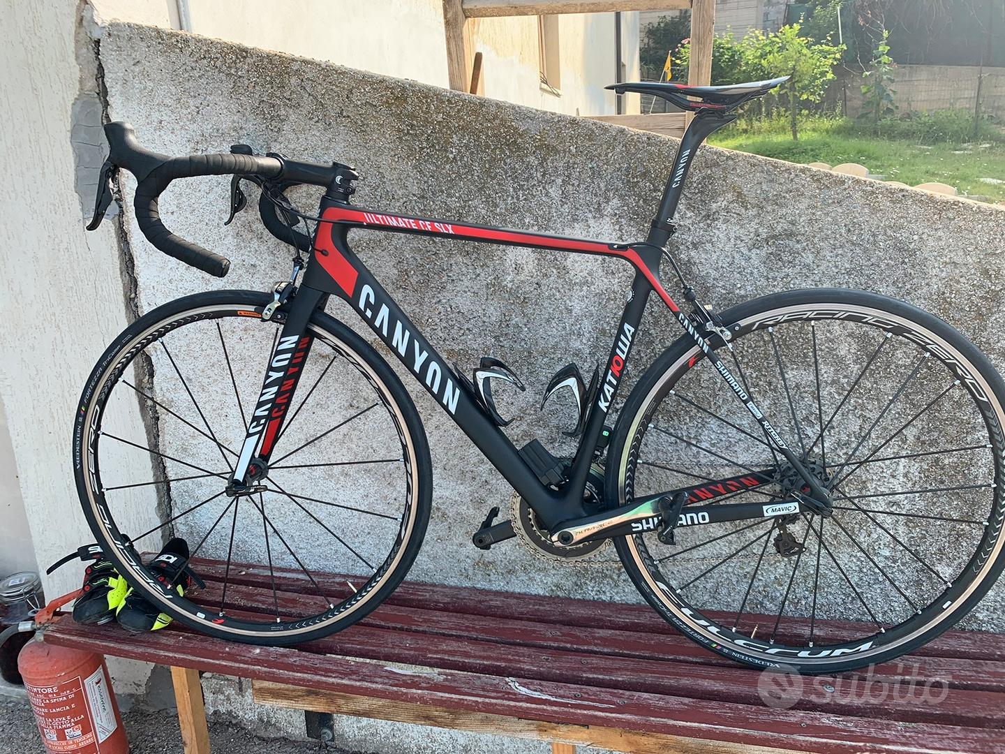 Canyon Ultimate CF SLX Biciclette In vendita a Ancona