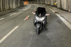 Suzuki Burgman 650 - 2016