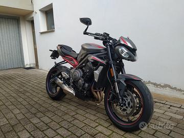 Triumph Street Triple 795 R