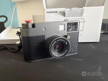 FUJIFILM X-HF1 Black