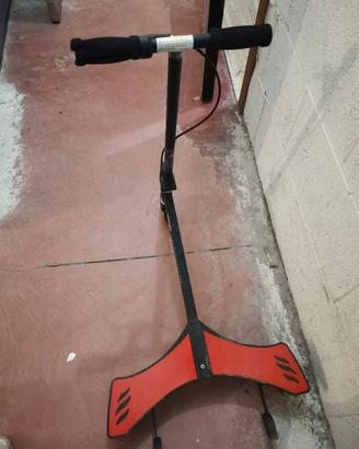 RAZOR POWERWING MONOPATTINO